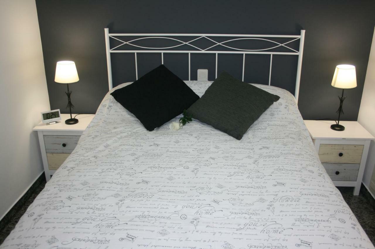Esera Dos Catedrales Apartment Villanova Luaran gambar